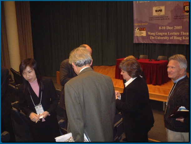 602x451 pixels (103K)